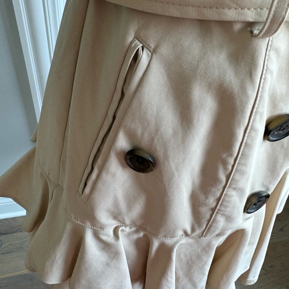 Bebe women’s trench in beige coat 🧥 size M - Picture 8 of 15